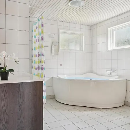 4 Bedroom Awesome In Snedsted * Skyum